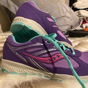 🆕Saucony sneakers 🥰
